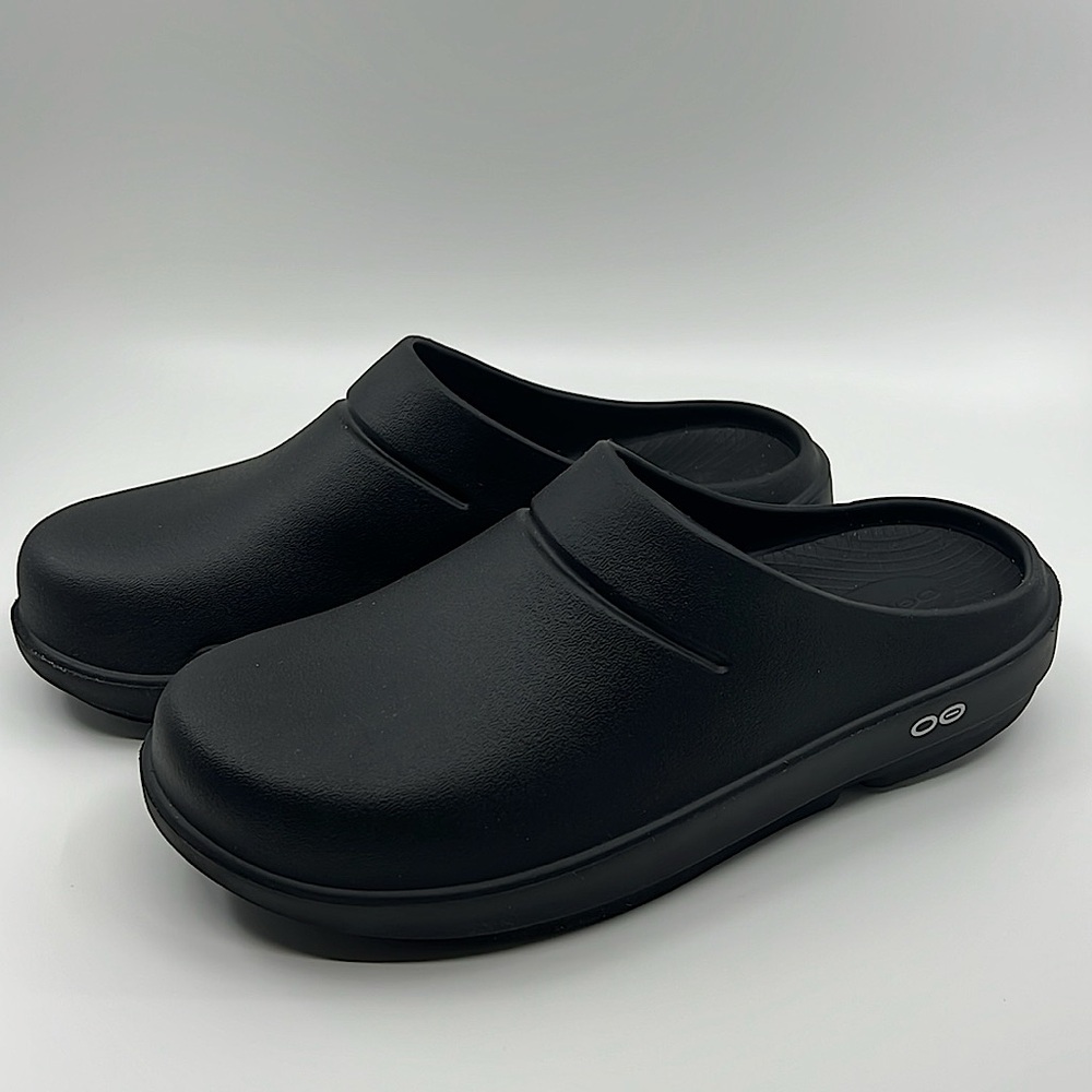 OOFOS Oooclog Clog - Black, M-8/W-10